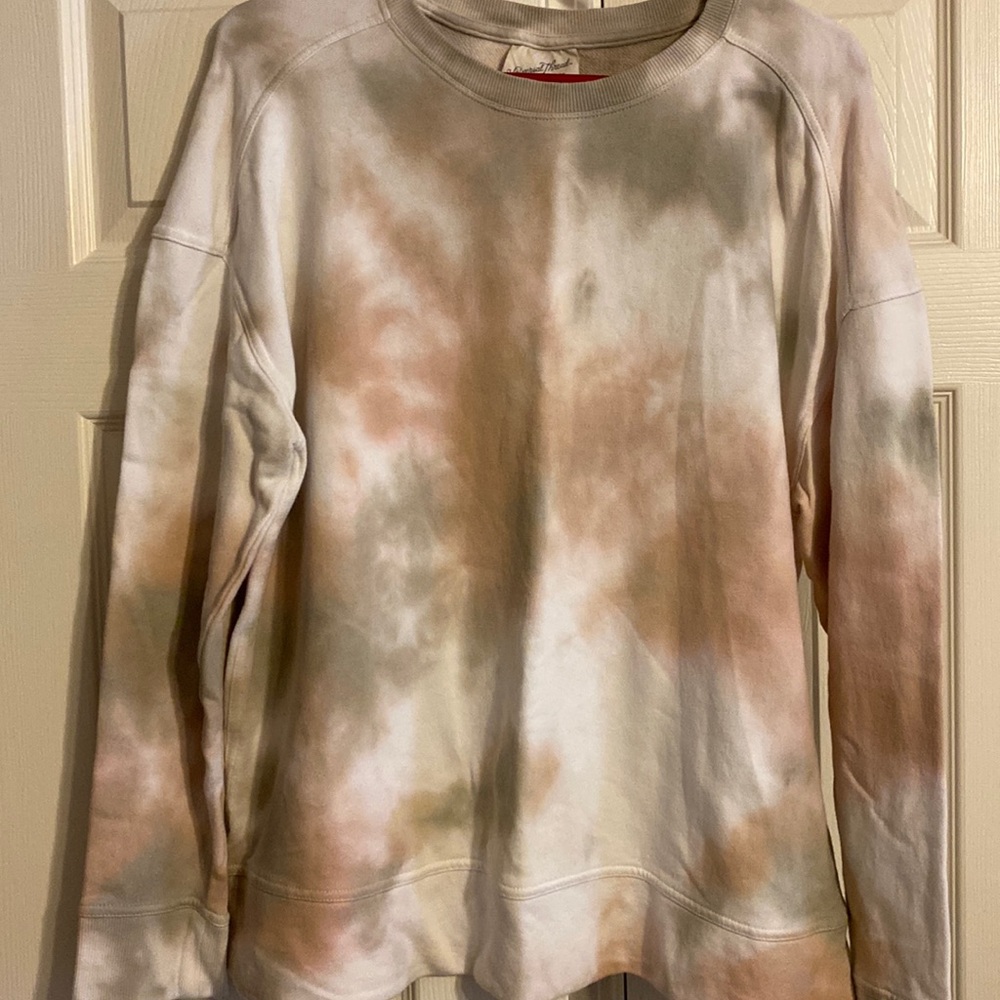 TIE DYE SWEATSHIRT (large)
